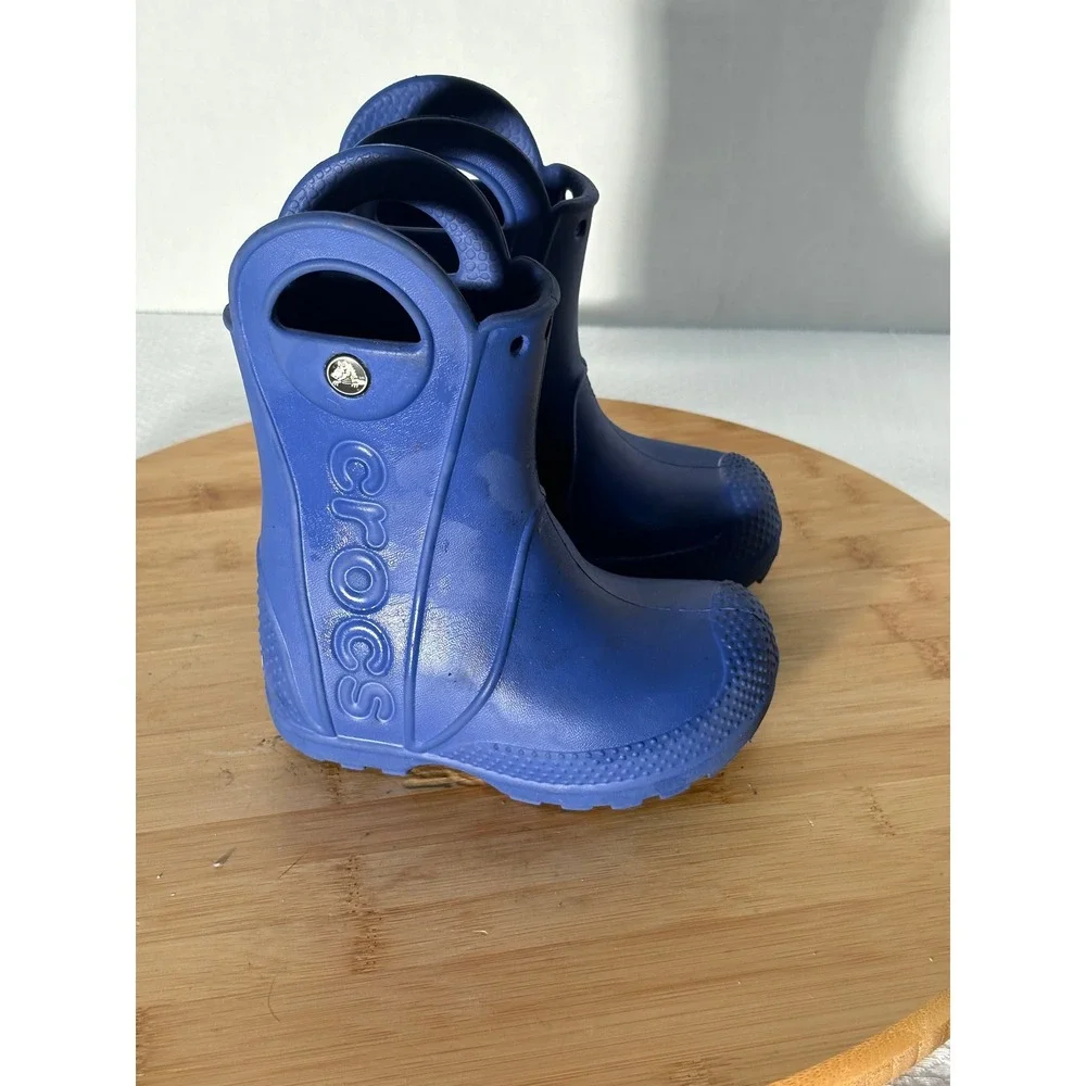 Crocs Handle It Rain Boots Kids Size 6 Blue Waterproof Pull On Rubber Mud Boots